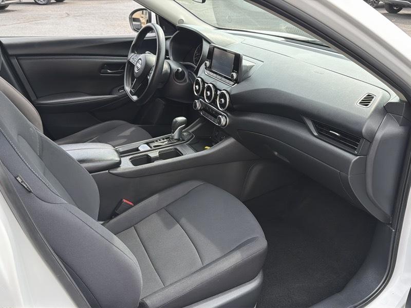 Nissan Sentra SV 4D Sedan 2024
