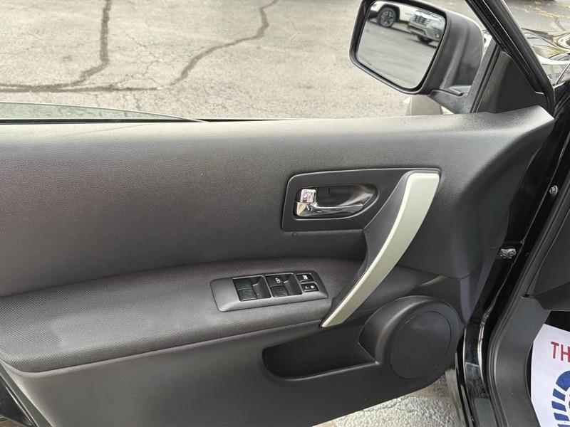 Nissan Rogue S 2013