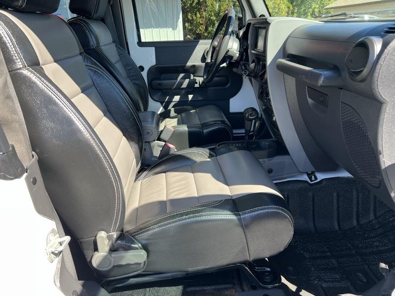 Jeep Wrangler Sport 4WD 2010