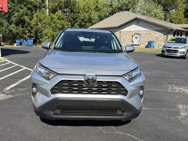 Toyota RAV4 XLE AWD 2020