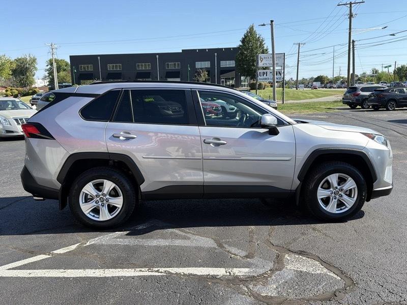 Toyota RAV4 XLE AWD 2020