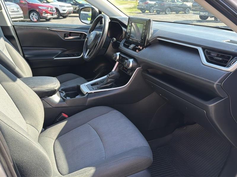 Toyota RAV4 XLE AWD 2020