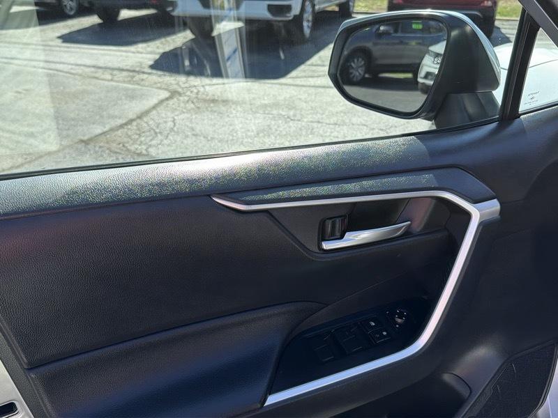 Toyota RAV4 XLE AWD 2020