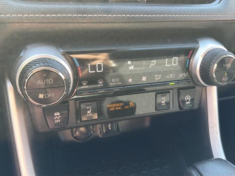 Toyota RAV4 XLE AWD 2020