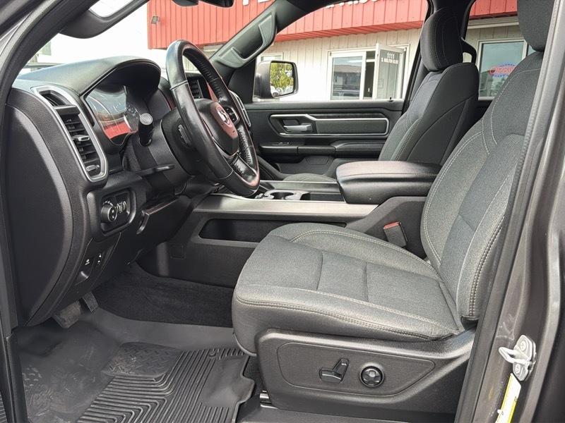 RAM 1500 Big Horn Crew Cab SWB 4WD 2019