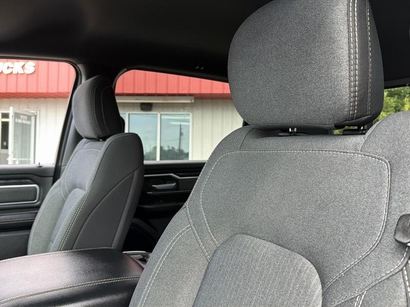 RAM 1500 Big Horn Crew Cab SWB 4WD 2019