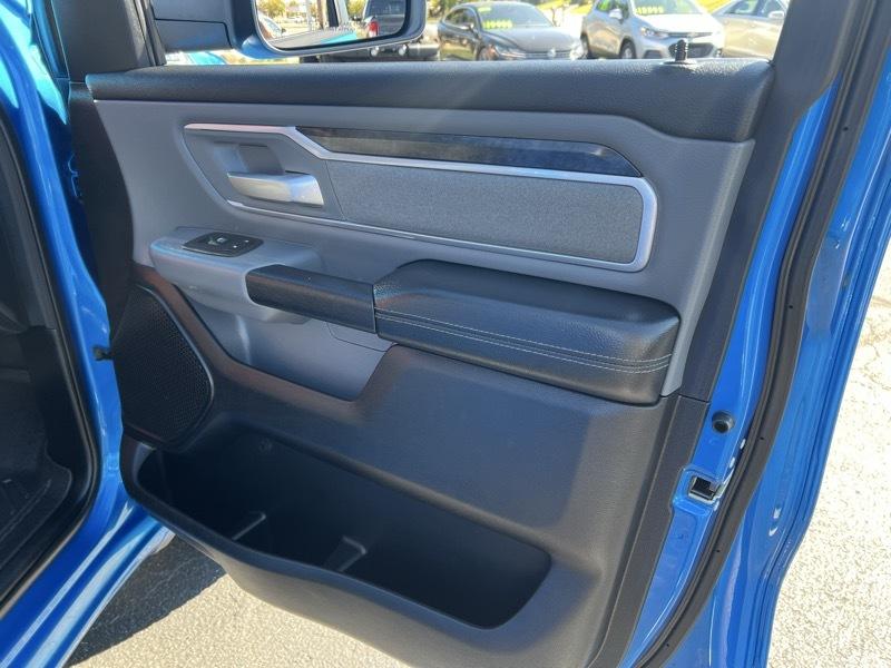 RAM 1500 Big Horn Crew Cab SWB 4WD 2020