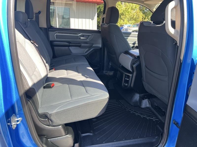 RAM 1500 Big Horn Crew Cab SWB 4WD 2020