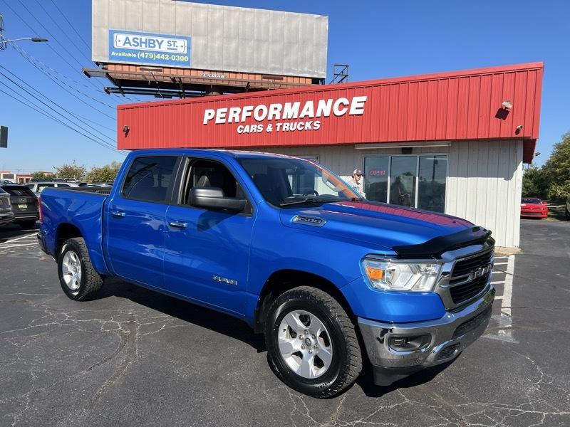 RAM 1500 Big Horn Crew Cab SWB 4WD 2020