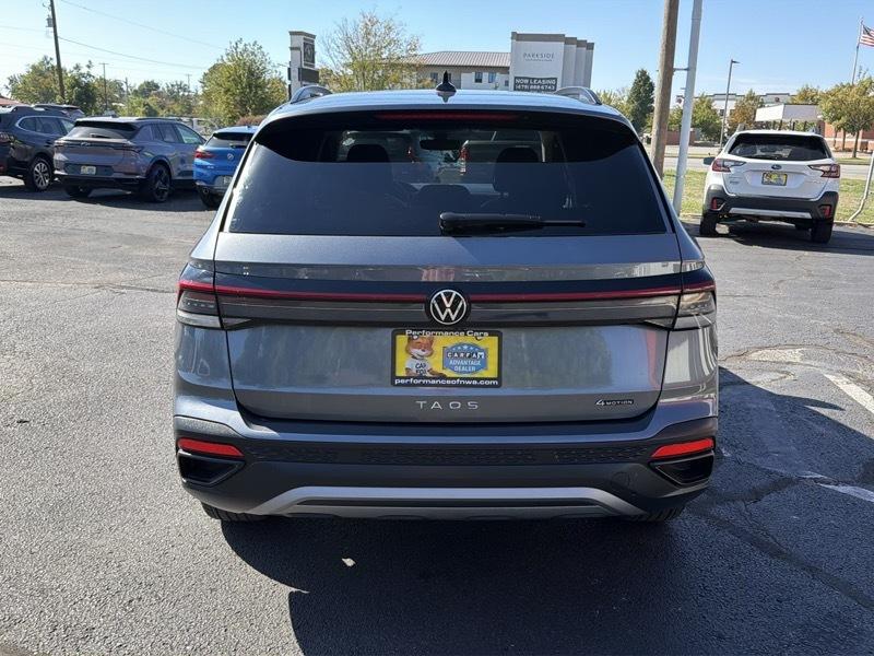 Volkswagen Taos S 4MOTION 2025