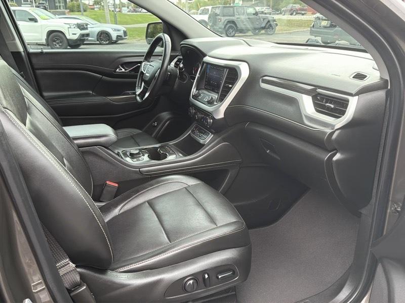 GMC Acadia SLT 2020