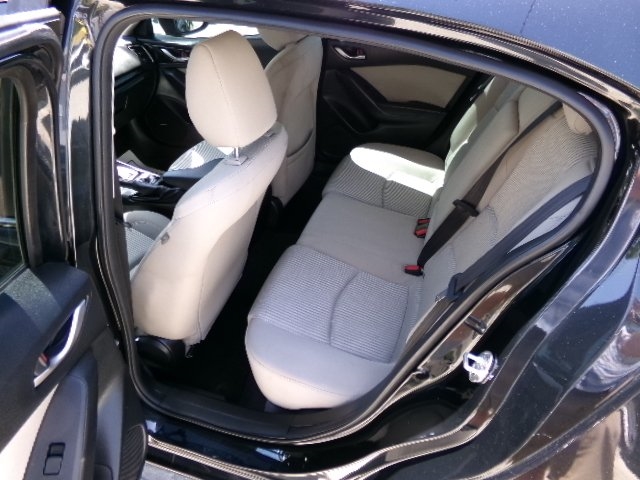 Mazda MAZDA3 5dr HB Auto i Touring 2016 Mazda MAZDA3 5dr HB Auto i Touring 2016