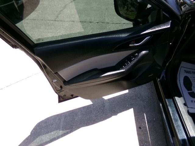 Mazda MAZDA3 5dr HB Auto i Touring 2016 Mazda MAZDA3 5dr HB Auto i Touring 2016