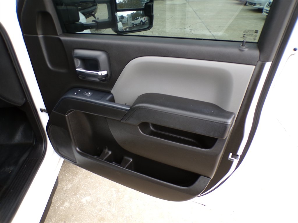 Chevrolet Silverado 3500HD 4WD Crew Cab 171.5" WB, 59.06" CA WT 2018 Chevrolet Silverado 3500HD 4WD Crew Cab 171.5" WB, 59.06" CA WT 2018