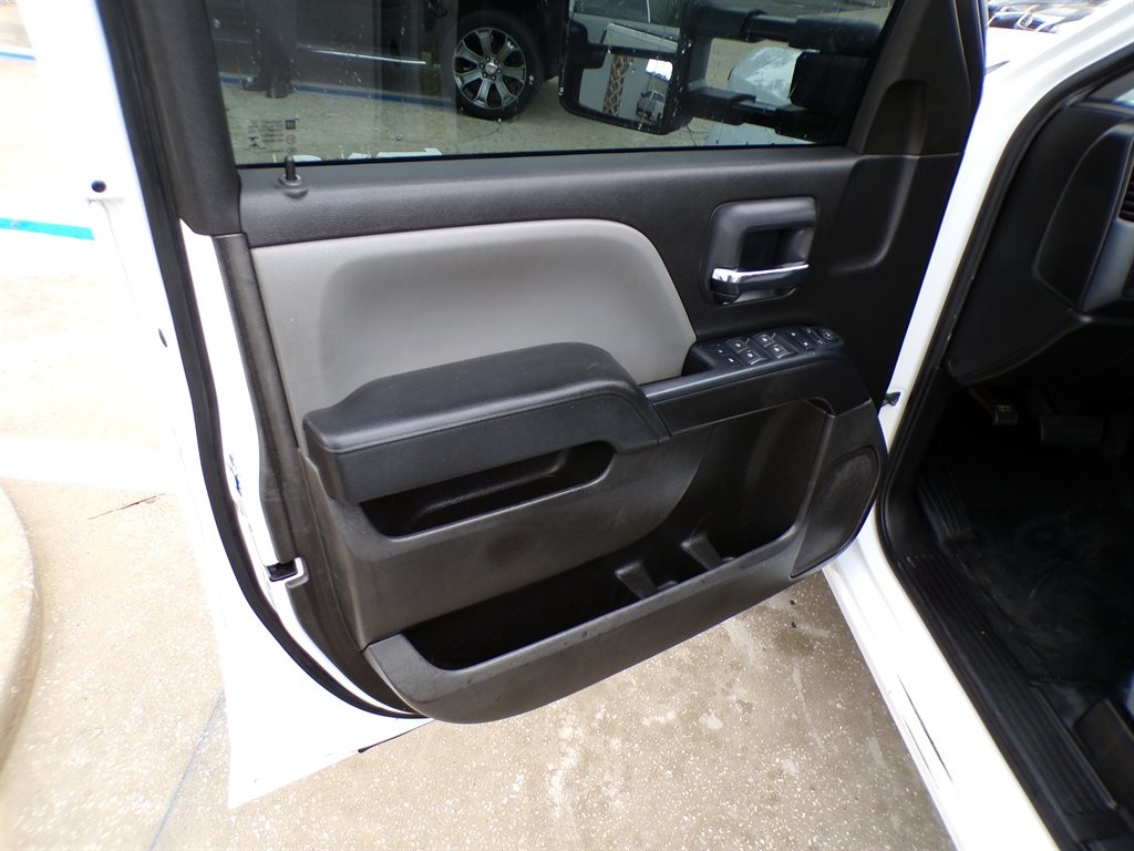 Chevrolet Silverado 3500HD 4WD Crew Cab 171.5" WB, 59.06" CA WT 2018 Chevrolet Silverado 3500HD 4WD Crew Cab 171.5" WB, 59.06" CA WT 2018