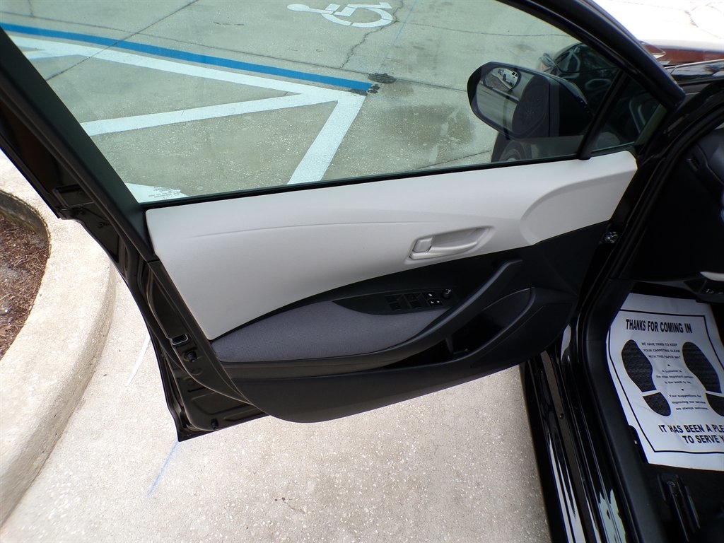 Toyota Corolla LE CVT (Natl) 2022 Toyota Corolla LE CVT (Natl) 2022