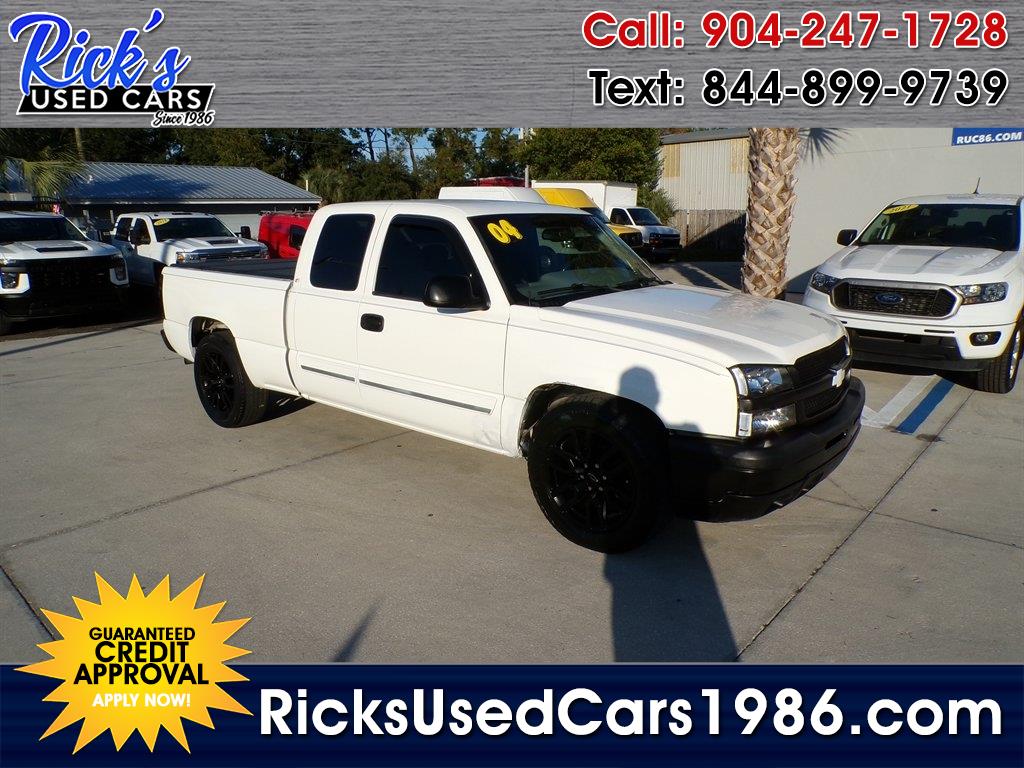 2004 Chevrolet Silverado 1500 Ext Cab 143.5" WB LS