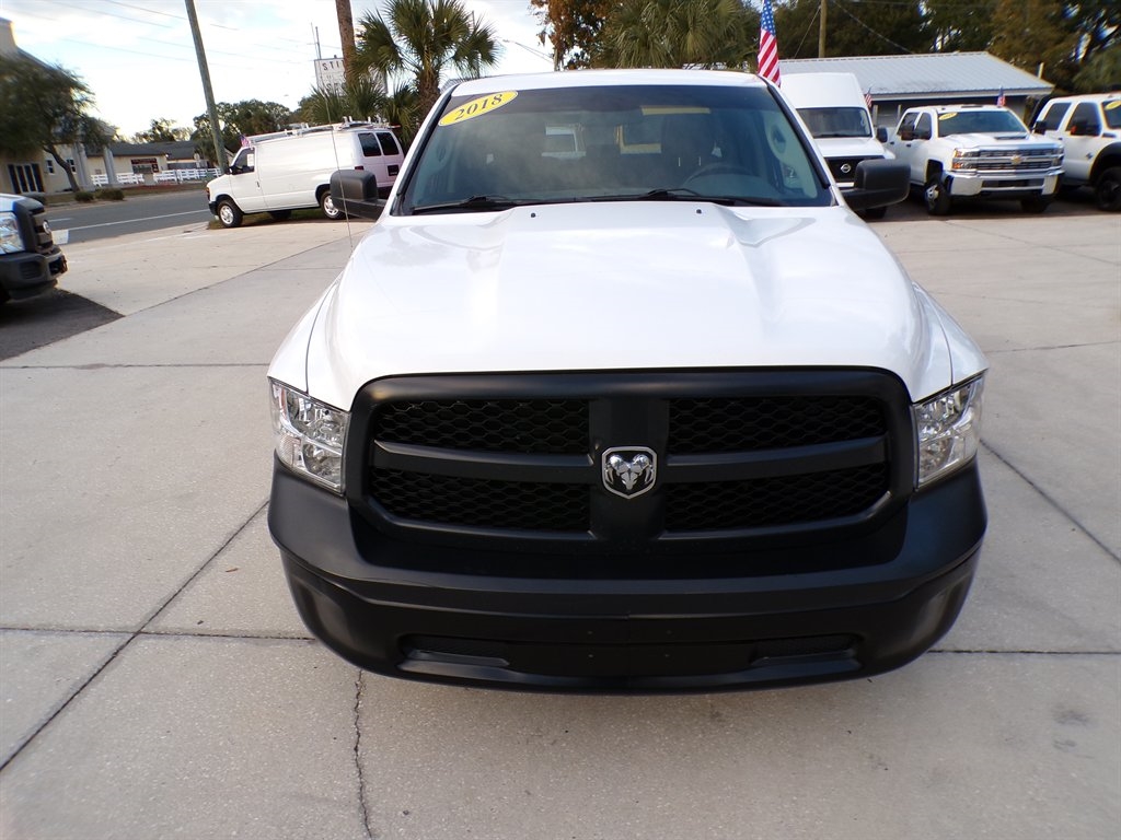 RAM 1500 Tradesman 4x2 Quad Cab 6'4" Box 2018