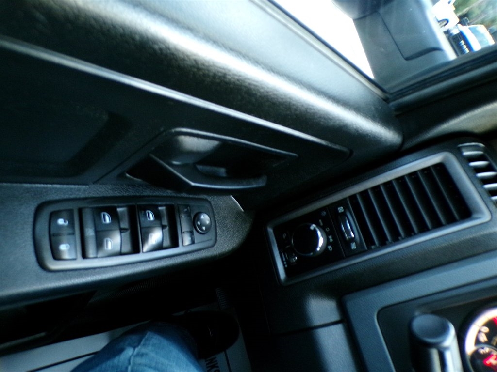 RAM 1500 Tradesman 4x2 Quad Cab 6'4" Box 2018