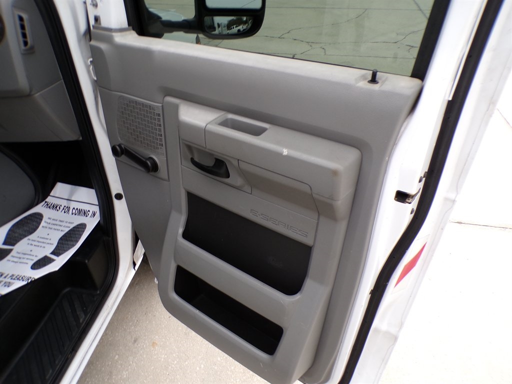 Ford Econoline Cargo Van E-150 Recreational 2013