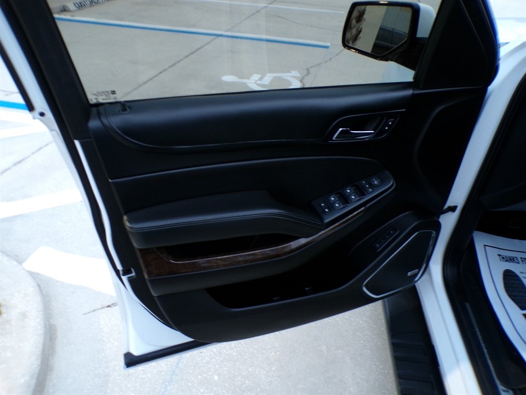 Chevrolet Tahoe 4WD 4dr LS 2020