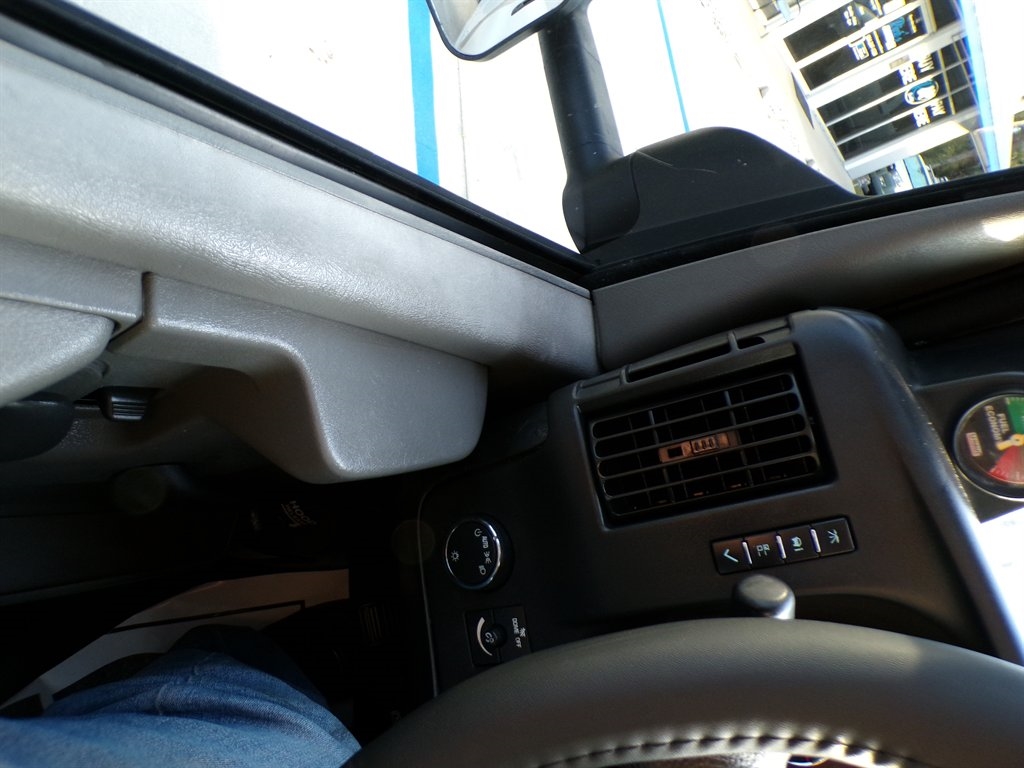 GMC Savana Cutaway 139" WB 9E9 SRW 2008