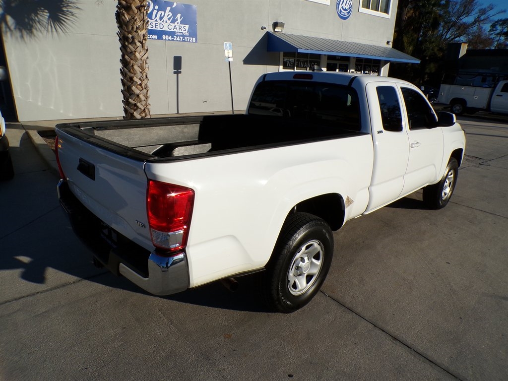 Toyota Tacoma 2WD Access Cab V6 AT SR5 (Natl) 2016