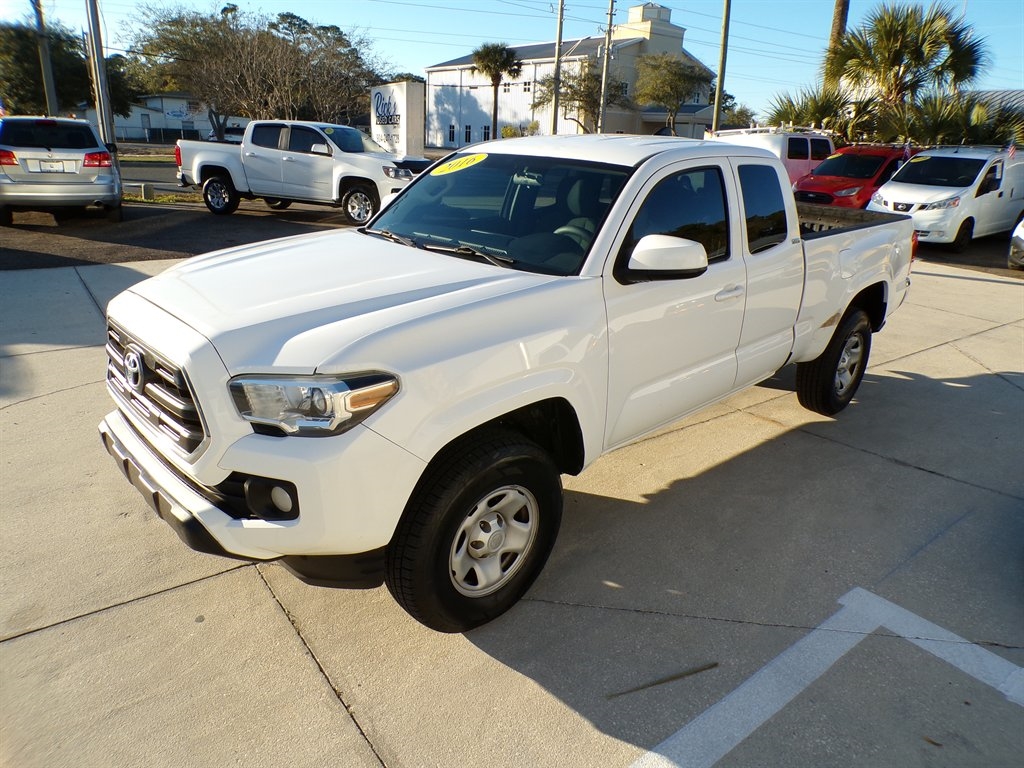 Toyota Tacoma 2WD Access Cab V6 AT SR5 (Natl) 2016
