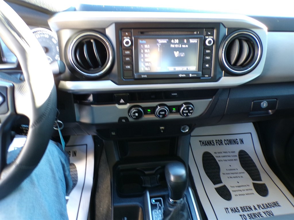 Toyota Tacoma 2WD Access Cab V6 AT SR5 (Natl) 2016