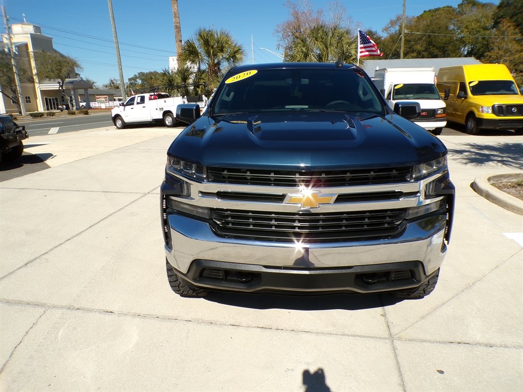 Chevrolet Silverado 1500 4WD Crew Cab 147" LT 2020