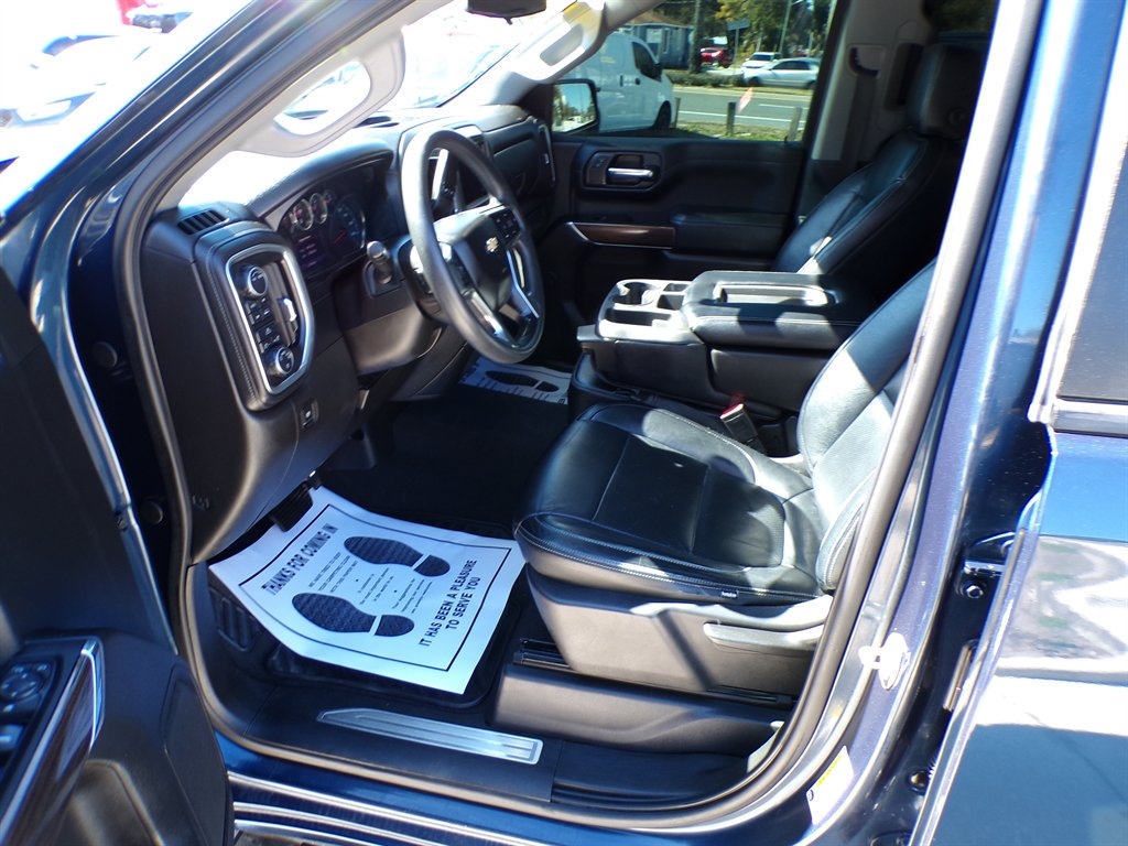 Chevrolet Silverado 1500 4WD Crew Cab 147" LT 2020