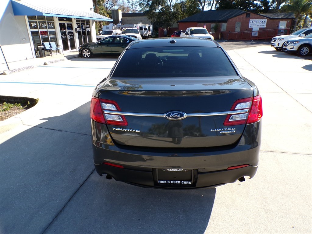 Ford Sedan Police Interceptor 4dr Sdn AWD 2016