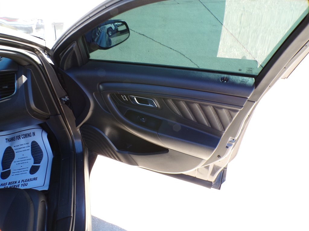 Ford Sedan Police Interceptor 4dr Sdn AWD 2016