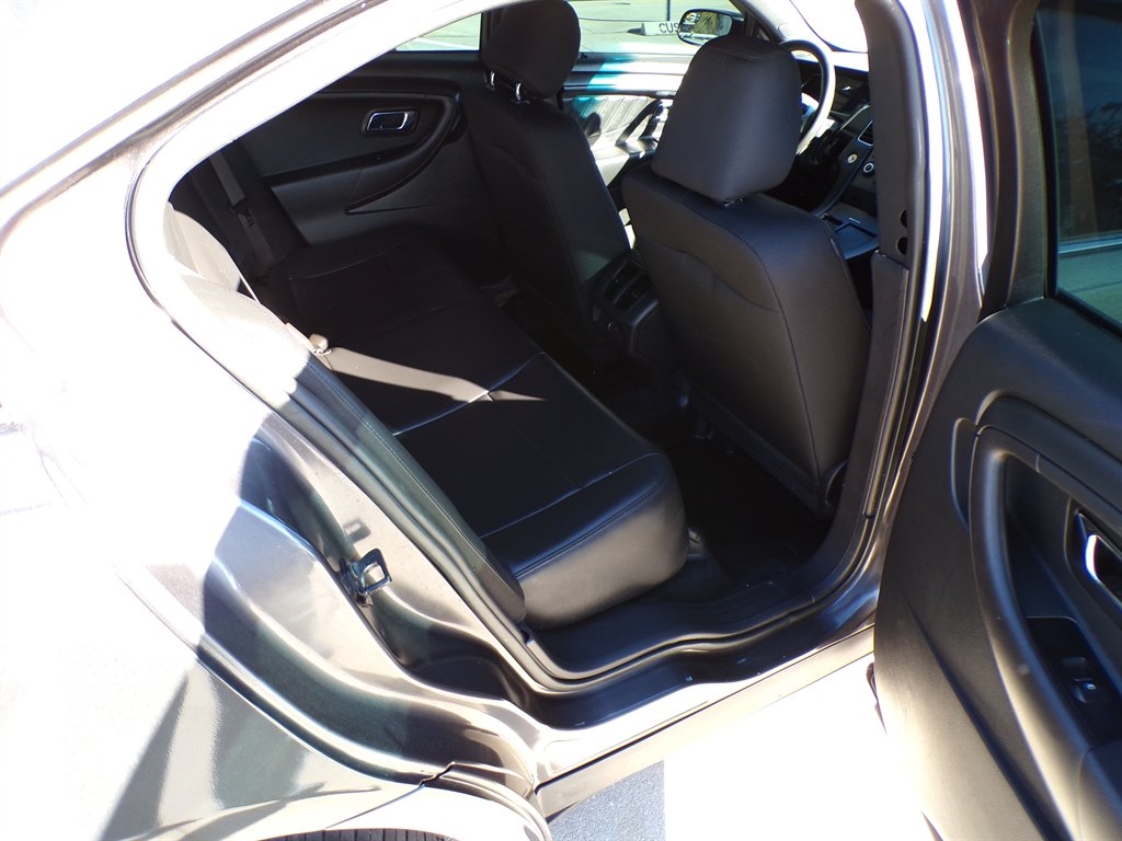 Ford Sedan Police Interceptor 4dr Sdn AWD 2016