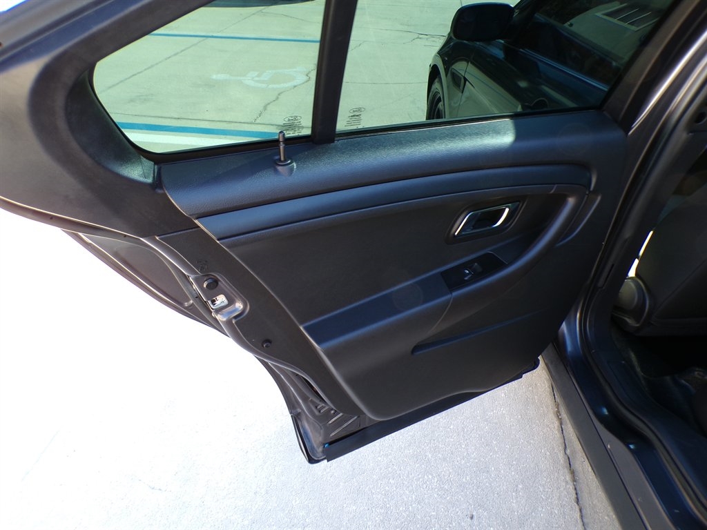 Ford Sedan Police Interceptor 4dr Sdn AWD 2016