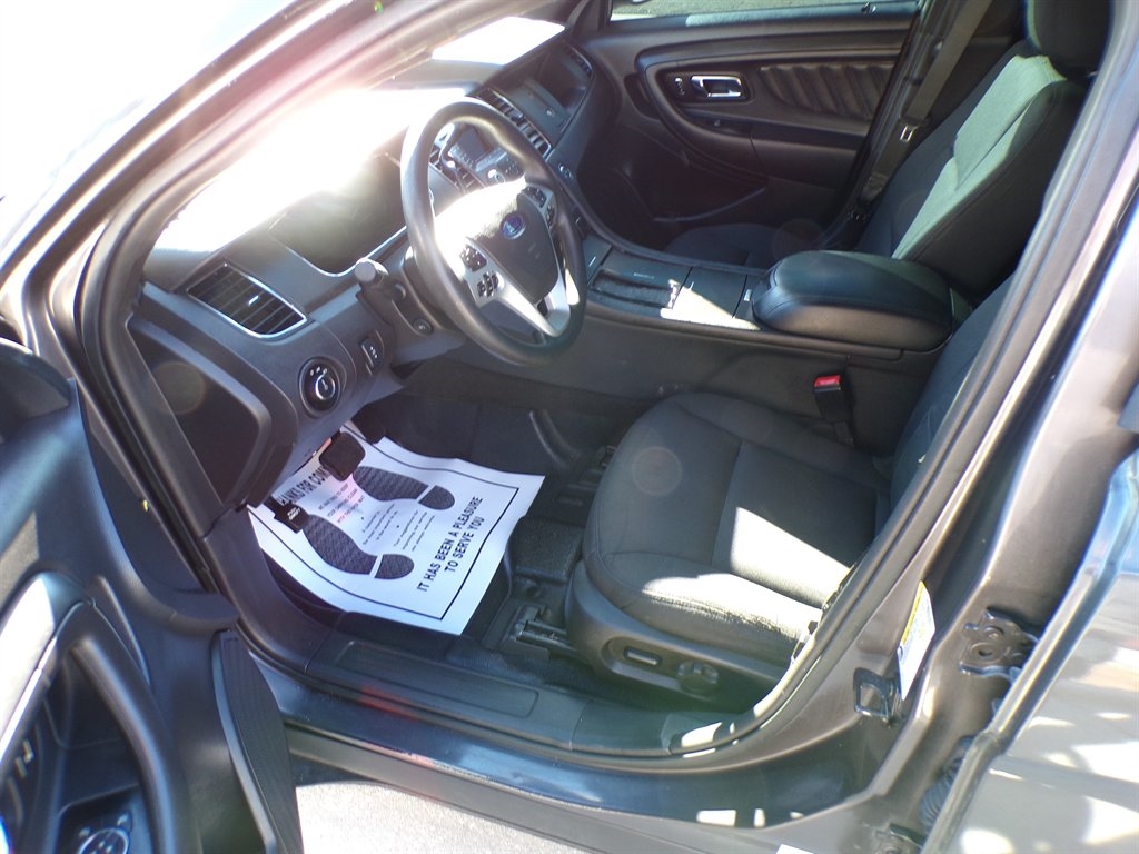 Ford Sedan Police Interceptor 4dr Sdn AWD 2016