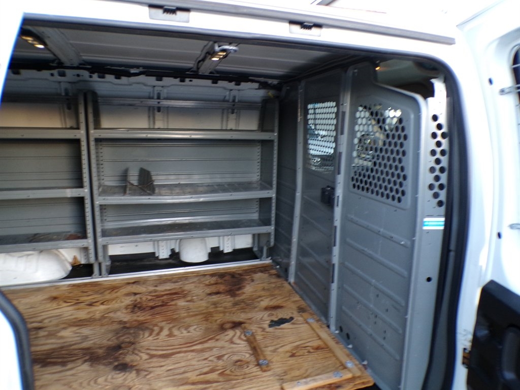 Chevrolet Express Cargo Van RWD 2500 135" 2016