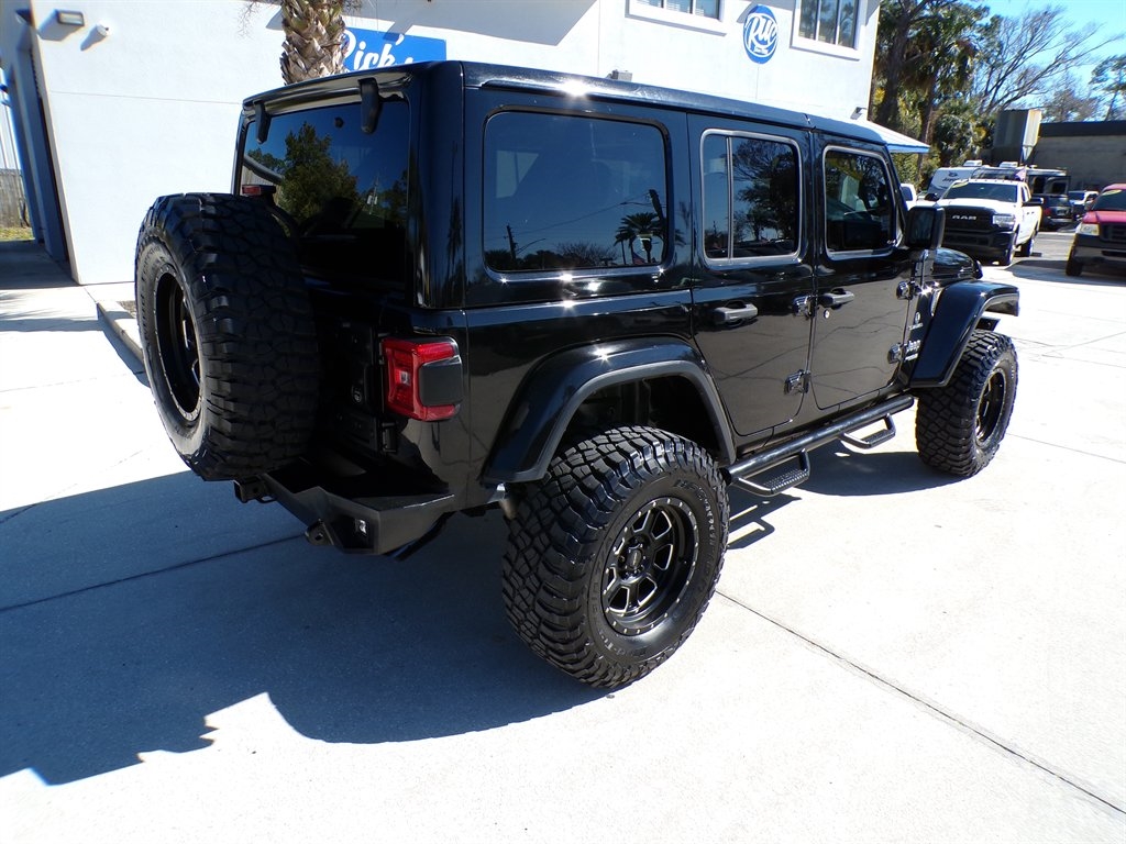 Jeep Wrangler Unlimited Sahara 4x4 2018