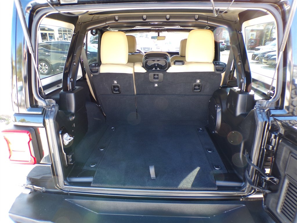 Jeep Wrangler Unlimited Sahara 4x4 2018