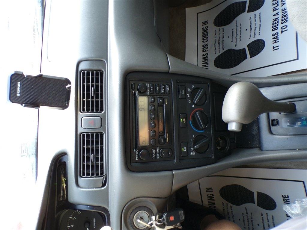 Toyota Camry 4dr Sdn XLE V6 Auto 2000