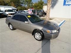 2000 Toyota Camry 