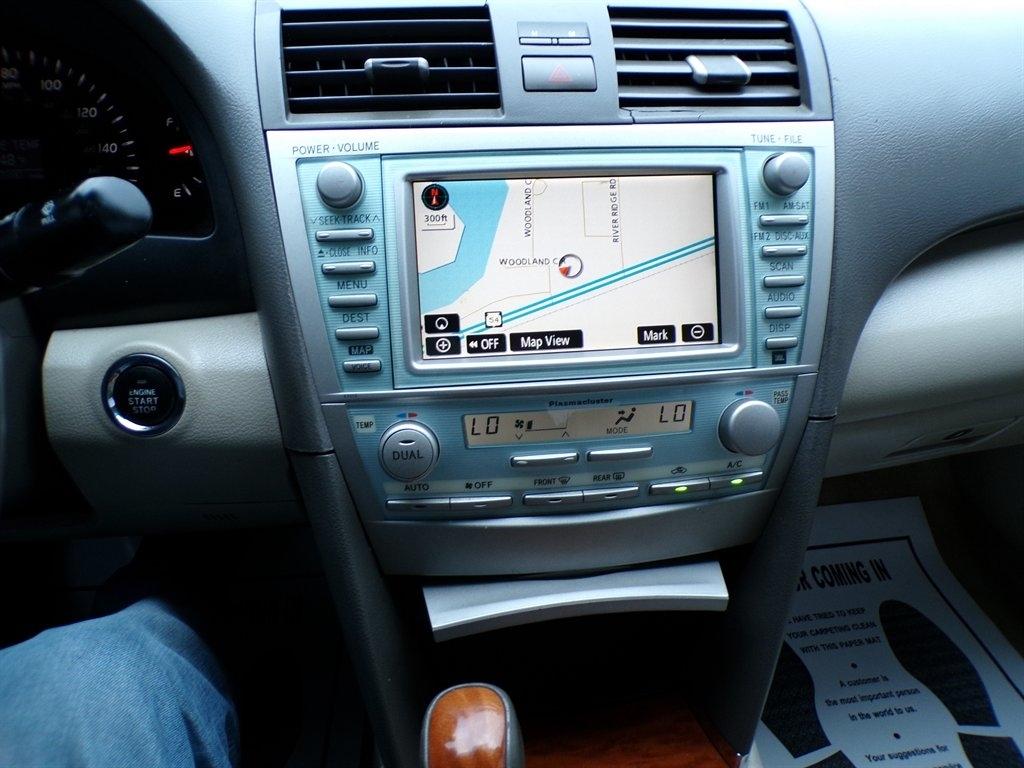 Toyota Camry 4dr Sdn V6 Auto XLE (Natl) 2009