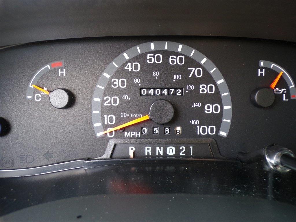 Ford Econoline Wagon E-150 XL 2003