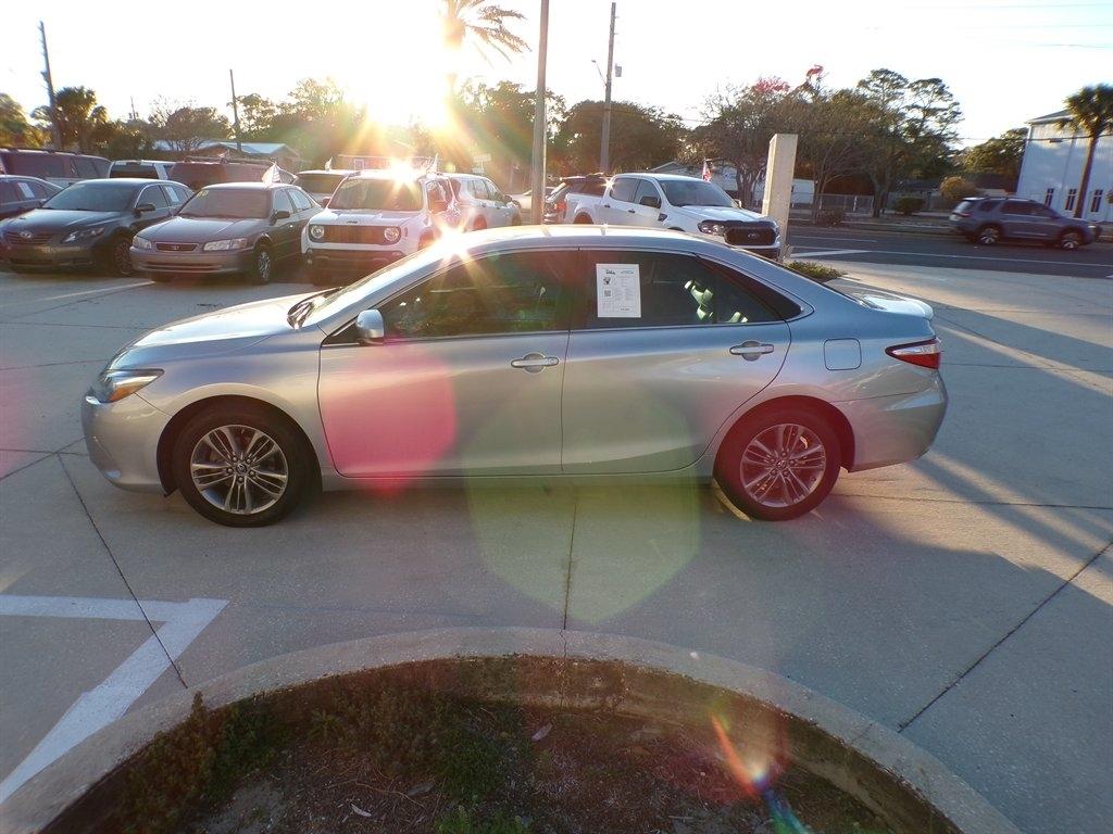 Toyota Camry SE 4D Sedan 2017