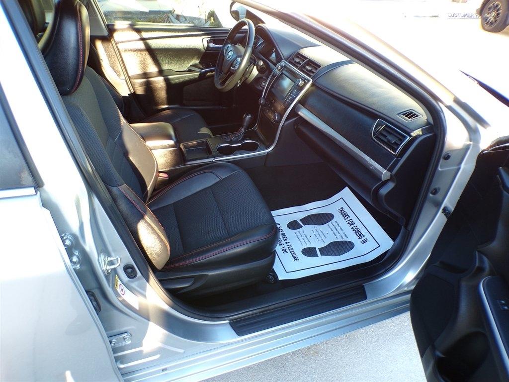 Toyota Camry SE 4D Sedan 2017