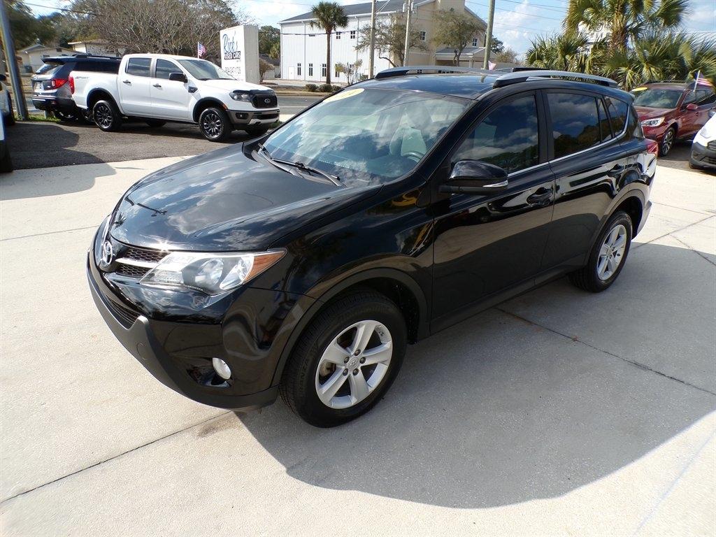Toyota RAV4 FWD 4dr XLE (Natl) 2014
