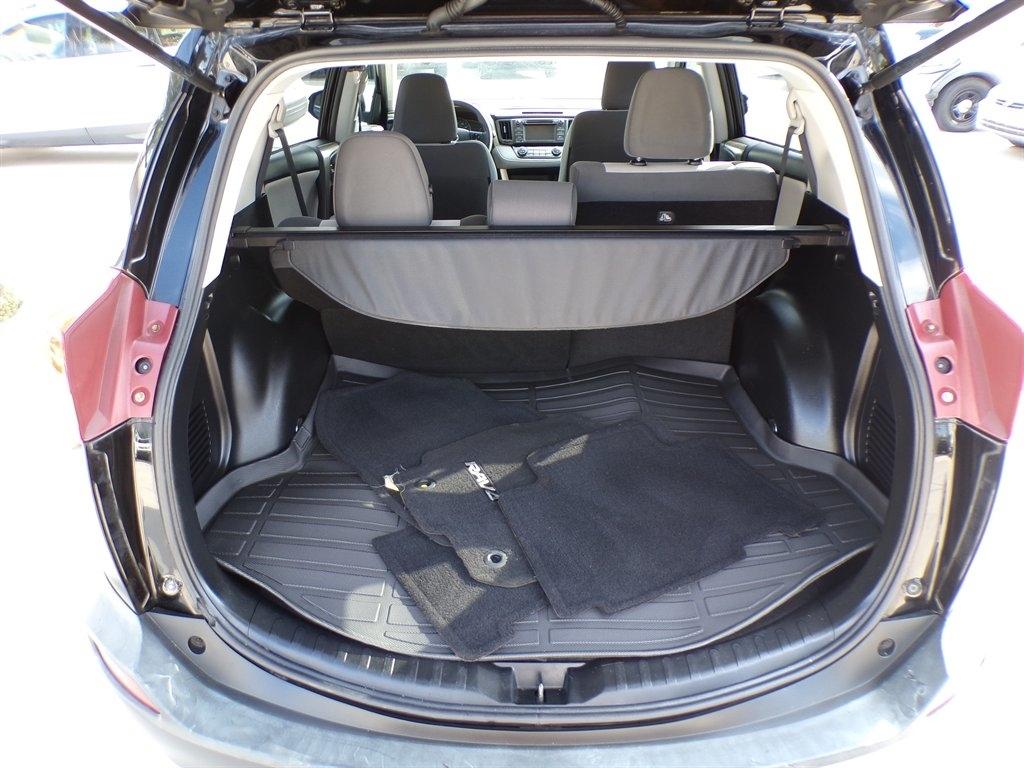 Toyota RAV4 FWD 4dr XLE (Natl) 2014