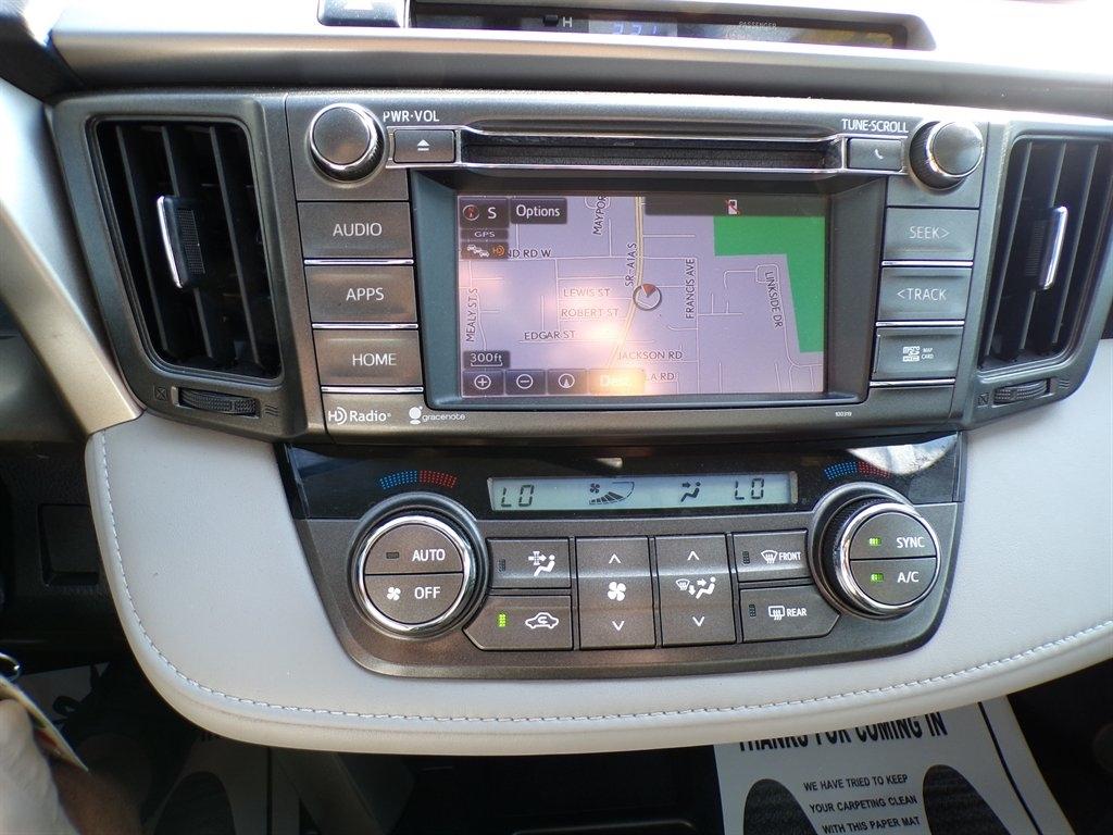 Toyota RAV4 FWD 4dr XLE (Natl) 2014