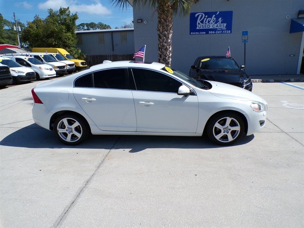 Volvo S60 4dr Sdn T5 AWD 2013