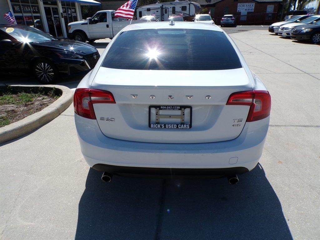 Volvo S60 4dr Sdn T5 AWD 2013